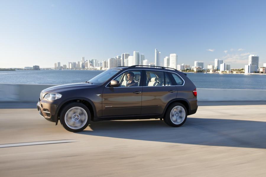  BMW X5 xDrive 5.0i 2010 года  (фото 65 из 142)